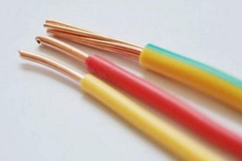 装修电线穿管 一根还是多根？解读家庭电路的安全与规范